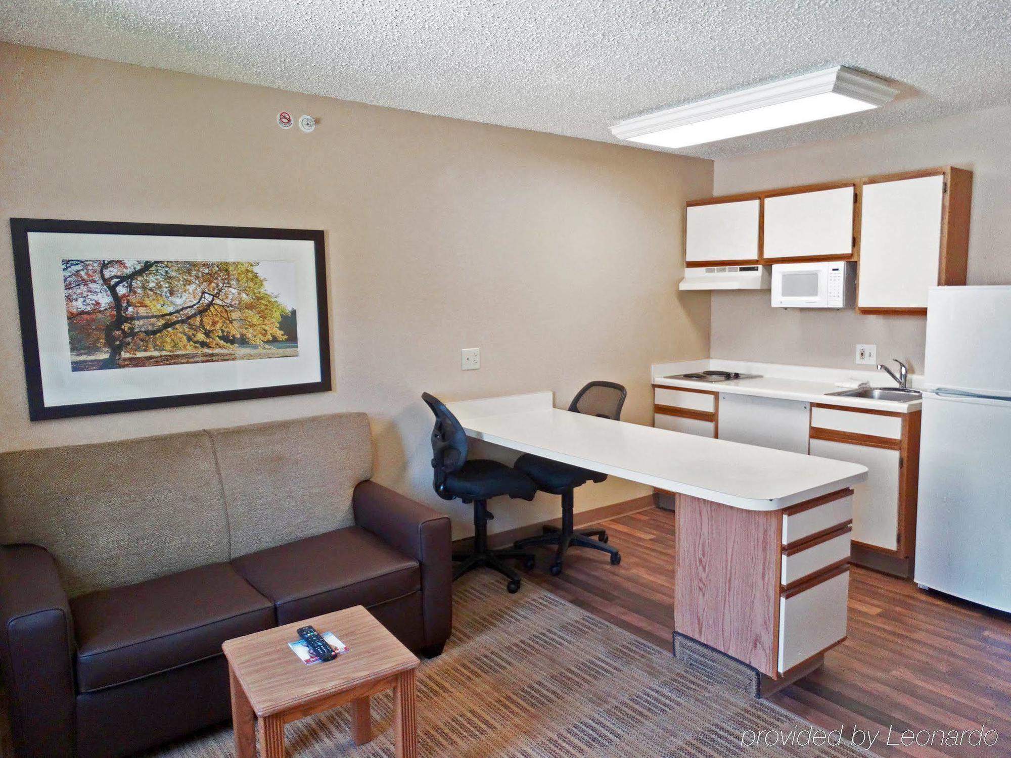Extended Stay America Suites - Louisville - Alliant Avenue Exterior photo