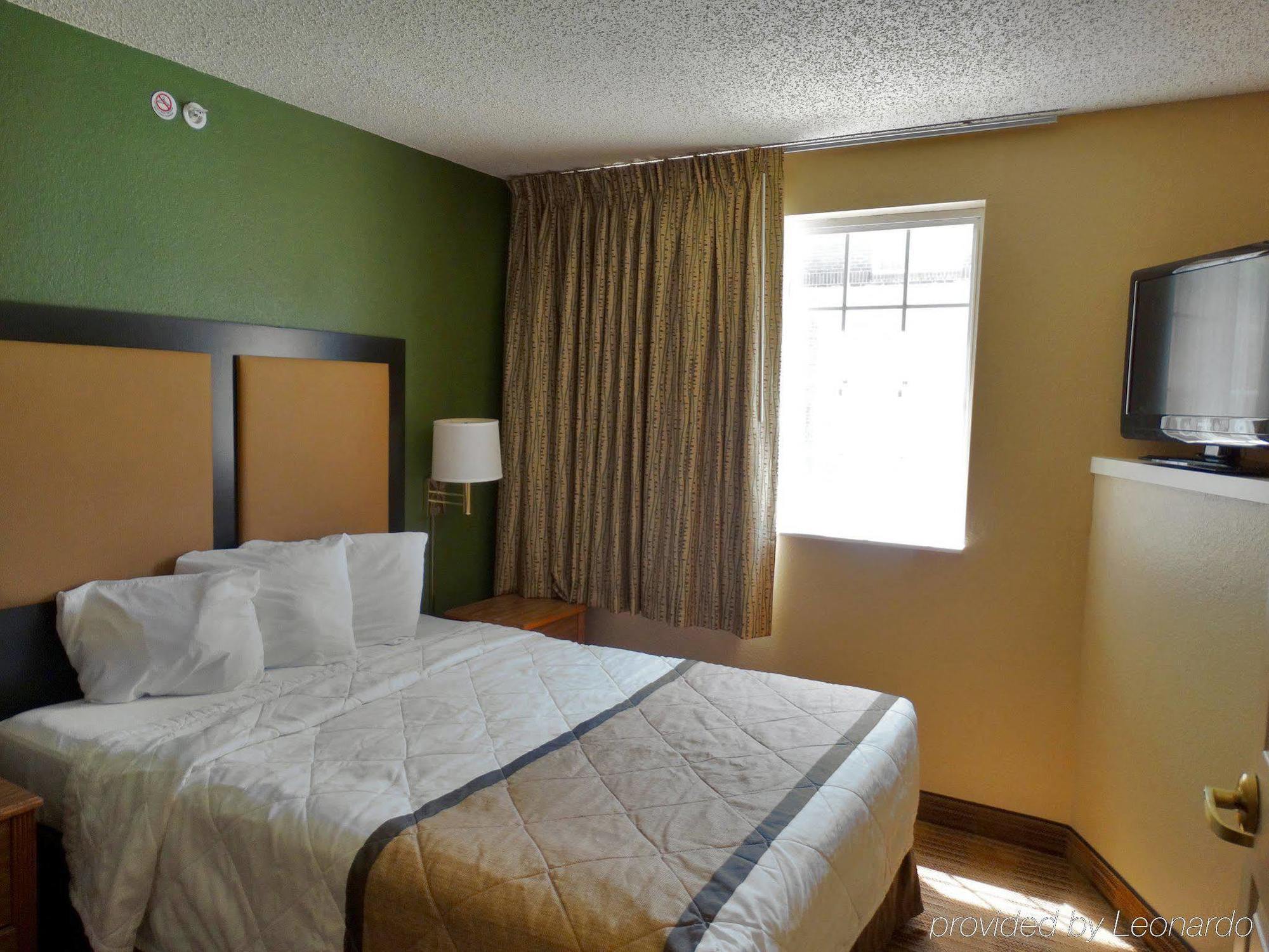 Extended Stay America Suites - Louisville - Alliant Avenue Exterior photo